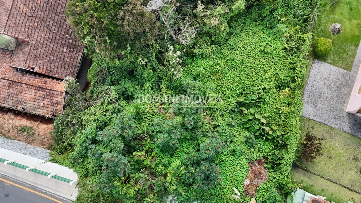 Foto 5 de Terreno / Lote à venda, 852m2 em Campos Do Jordao - SP