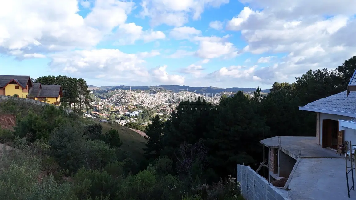 Casa com 3 quartos à venda, 280m2 em Campos Do Jordao - SP - imagem 7 Foto 7 de Casa com 3 quartos à venda, 280m2 em Campos Do Jordao - SP