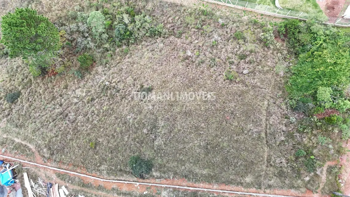 Foto 3 de Terreno / Lote à venda, 1650m2 em Campos Do Jordao - SP