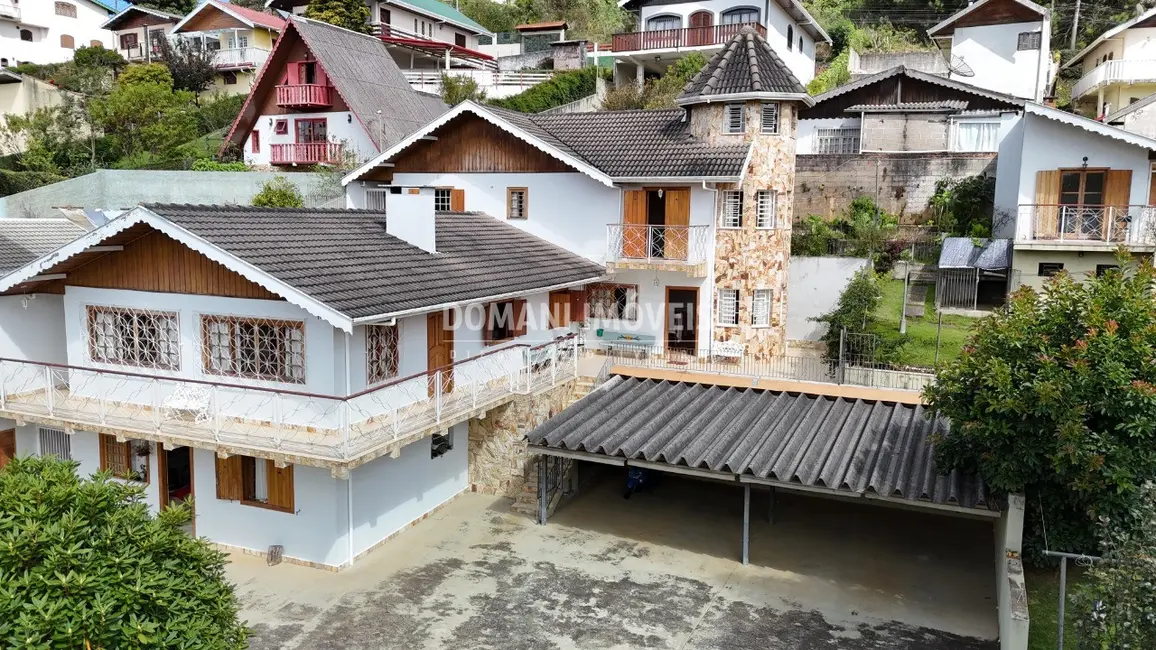 Foto 7 de Casa com 4 quartos à venda, 349m2 em Campos Do Jordao - SP