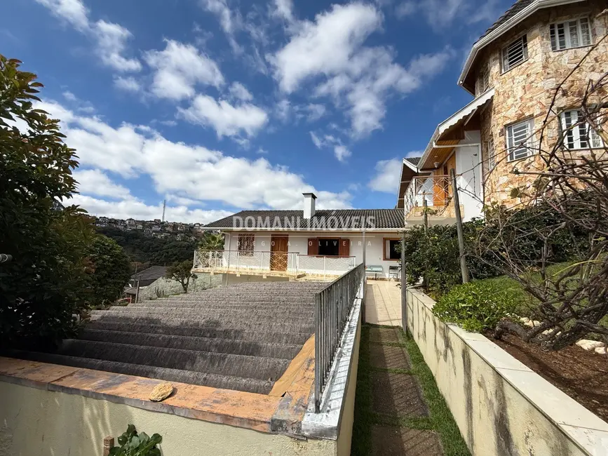 Foto 5 de Casa com 4 quartos à venda, 349m2 em Campos Do Jordao - SP