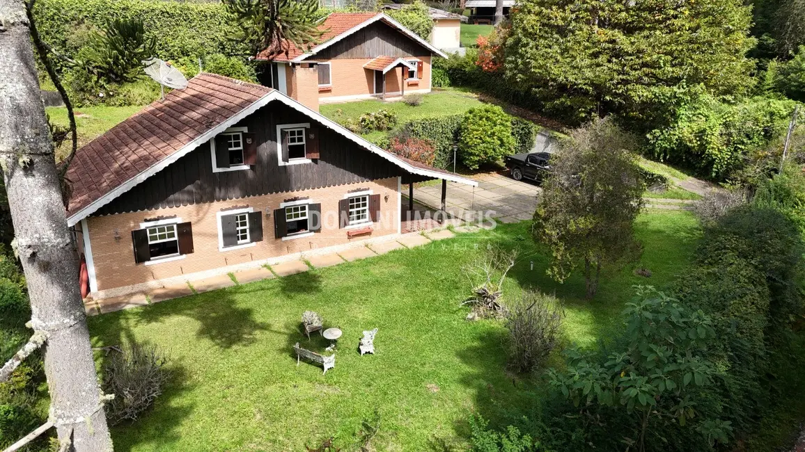 Foto 1 de Casa com 3 quartos à venda, 223m2 em Campos Do Jordao - SP
