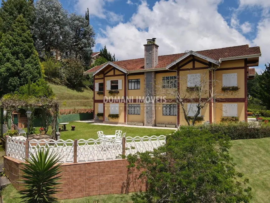 Foto 2 de Apartamento com 3 quartos à venda, 77m2 em Campos Do Jordao - SP