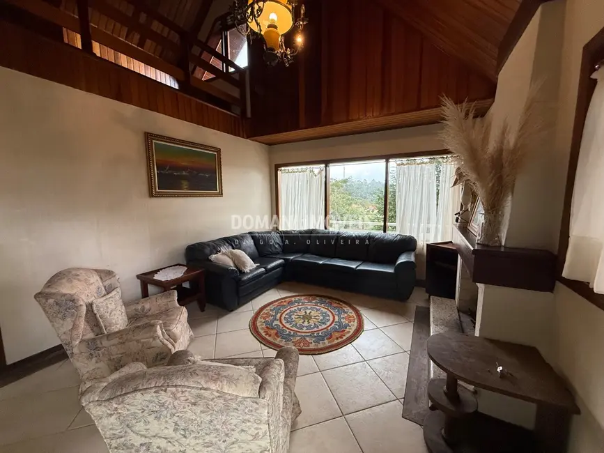 Casa com 4 quartos à venda, 295m2 em Campos Do Jordao - SP - imagem 8 Foto 8 de Casa com 4 quartos à venda, 295m2 em Campos Do Jordao - SP