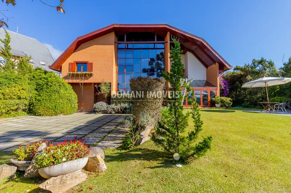 Casa de Condomínio com 5 quartos à venda, 600m2 em Campos Do Jordao - SP - imagem 6 Foto 6 de Casa de Condomínio com 5 quartos à venda, 600m2 em Campos Do Jordao - SP