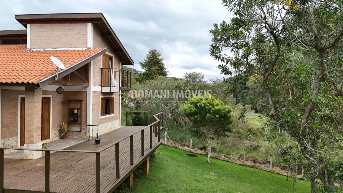 Casa de Condomínio com 3 quartos à venda, 175m2 em Santo Antonio Do Pinhal - SP - imagem 5 Foto 5 de Casa de Condomínio com 3 quartos à venda, 175m2 em Santo Antonio Do Pinhal - SP