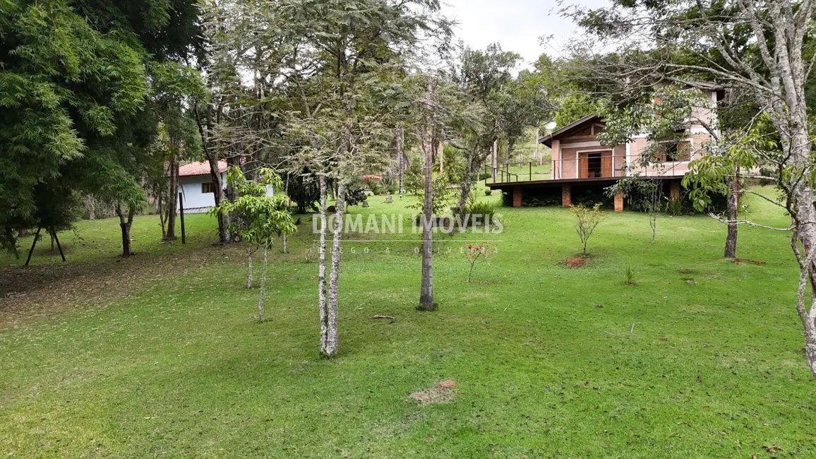 Casa de Condomínio com 3 quartos à venda, 175m2 em Santo Antonio Do Pinhal - SP - imagem 3 Foto 3 de Casa de Condomínio com 3 quartos à venda, 175m2 em Santo Antonio Do Pinhal - SP