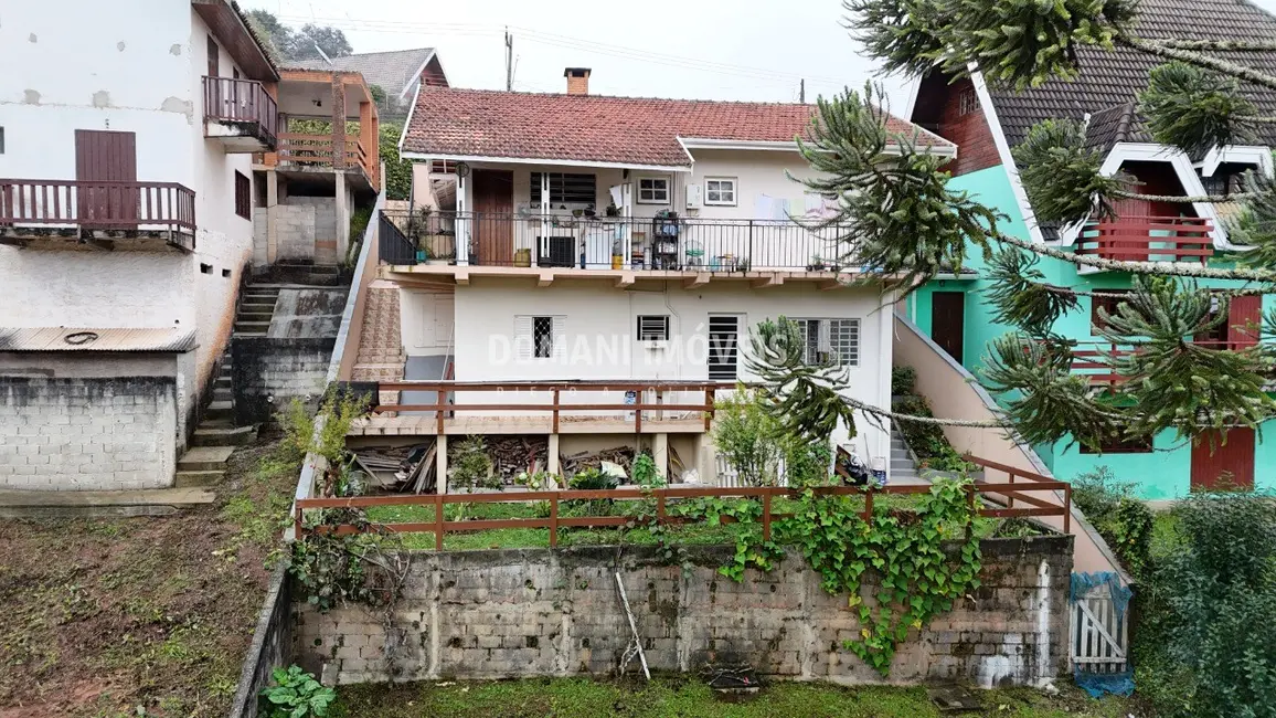 Foto 4 de Casa com 3 quartos à venda, 145m2 em Campos Do Jordao - SP