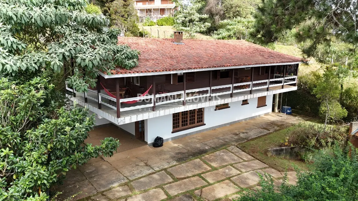 Foto 5 de Casa com 4 quartos à venda, 306m2 em Campos Do Jordao - SP