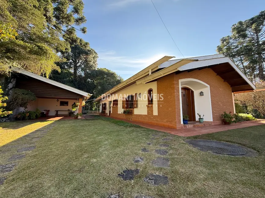 Foto 6 de Casa com 4 quartos à venda, 267m2 em Campos Do Jordao - SP