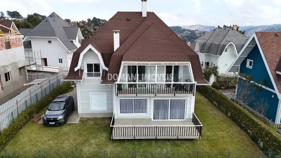 Foto 2 de Casa de Condomínio com 3 quartos à venda, 172m2 em Campos Do Jordao - SP