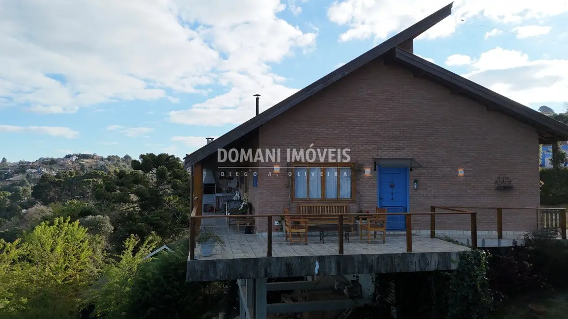 Foto 4 de Casa com 2 quartos à venda, 129m2 em Campos Do Jordao - SP