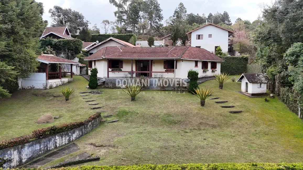 Foto 1 de Casa com 5 quartos à venda, 173m2 em Campos Do Jordao - SP