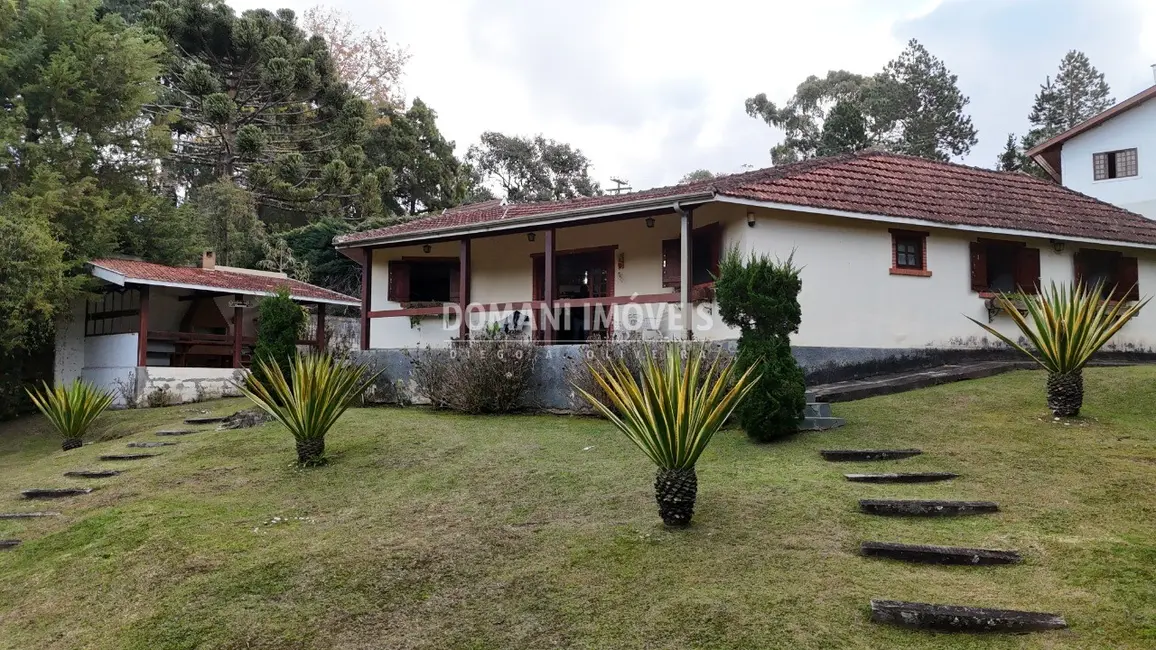 Foto 4 de Casa com 5 quartos à venda, 173m2 em Campos Do Jordao - SP