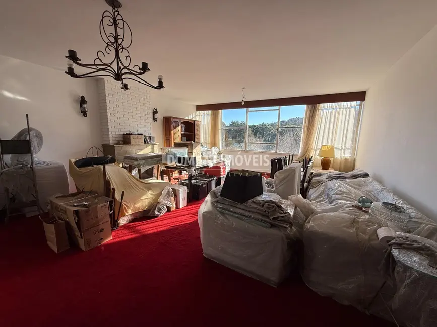 Apartamento com 3 quartos à venda, 169m2 em Campos Do Jordao - SP - imagem 9 Foto 9 de Apartamento com 3 quartos à venda, 169m2 em Campos Do Jordao - SP