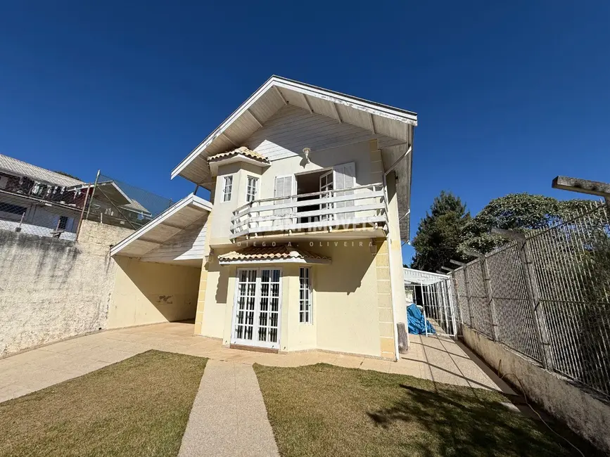 Foto 3 de Casa com 4 quartos à venda, 239m2 em Campos Do Jordao - SP