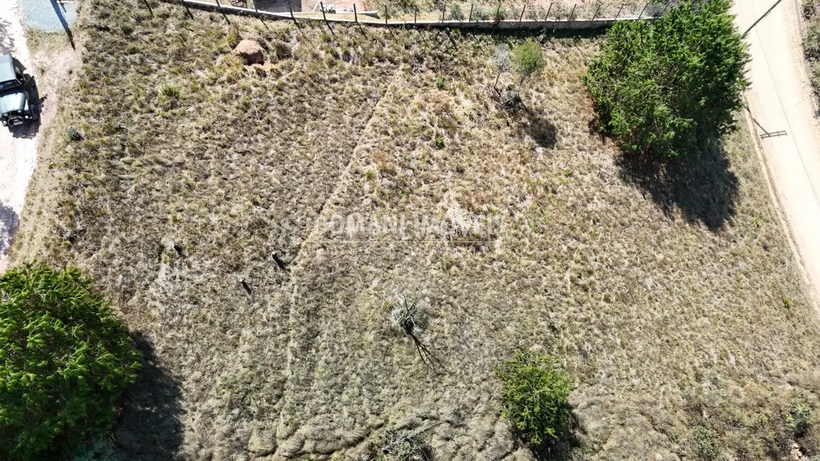 Terreno / Lote à venda, 1080m2 em Campos Do Jordao - SP - imagem 3 Foto 3 de Terreno / Lote à venda, 1080m2 em Campos Do Jordao - SP