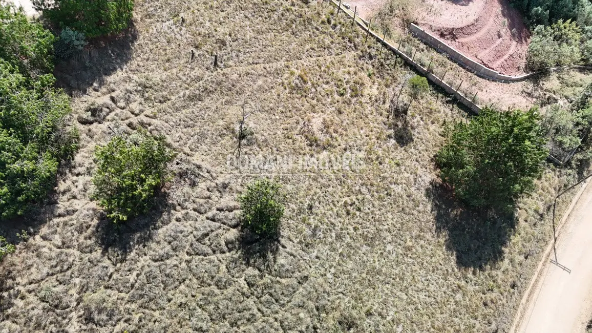 Terreno / Lote à venda, 1080m2 em Campos Do Jordao - SP - imagem 9 Foto 9 de Terreno / Lote à venda, 1080m2 em Campos Do Jordao - SP