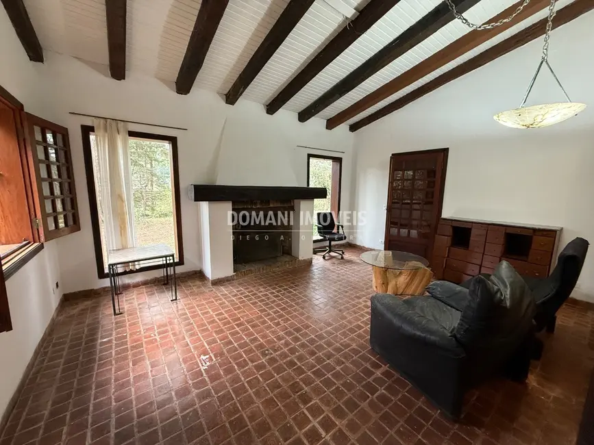 Foto 8 de Casa com 3 quartos à venda e para alugar, 157m2 em Campos Do Jordao - SP