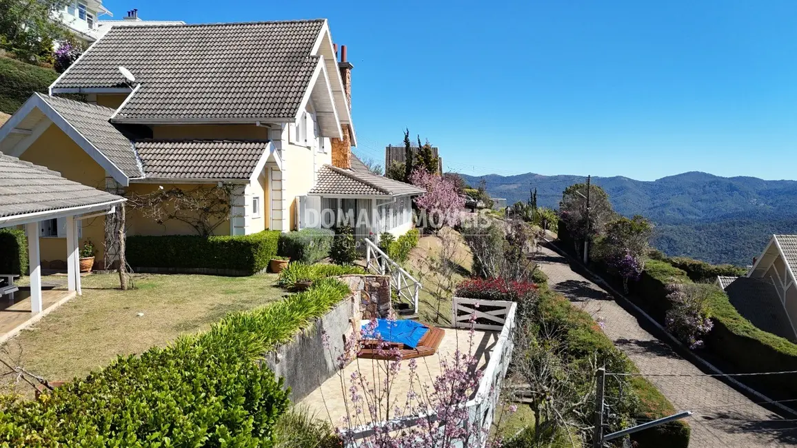 Foto 1 de Casa de Condomínio com 4 quartos à venda, 239m2 em Campos Do Jordao - SP