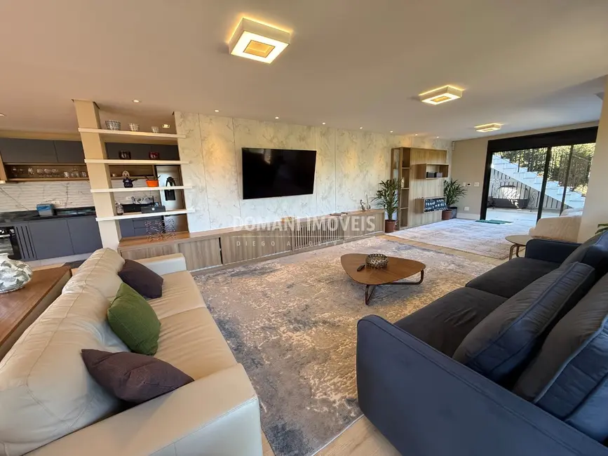 Foto 2 de Casa com 1 quarto para alugar, 100m2 em Campos Do Jordao - SP