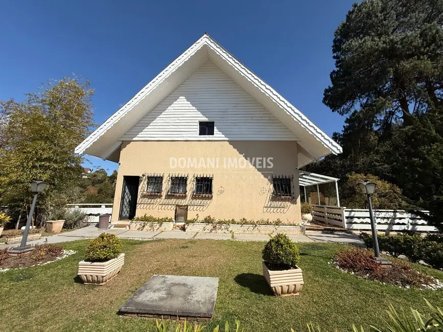 Foto 2 de Casa com 3 quartos para alugar, 205m2 em Campos Do Jordao - SP