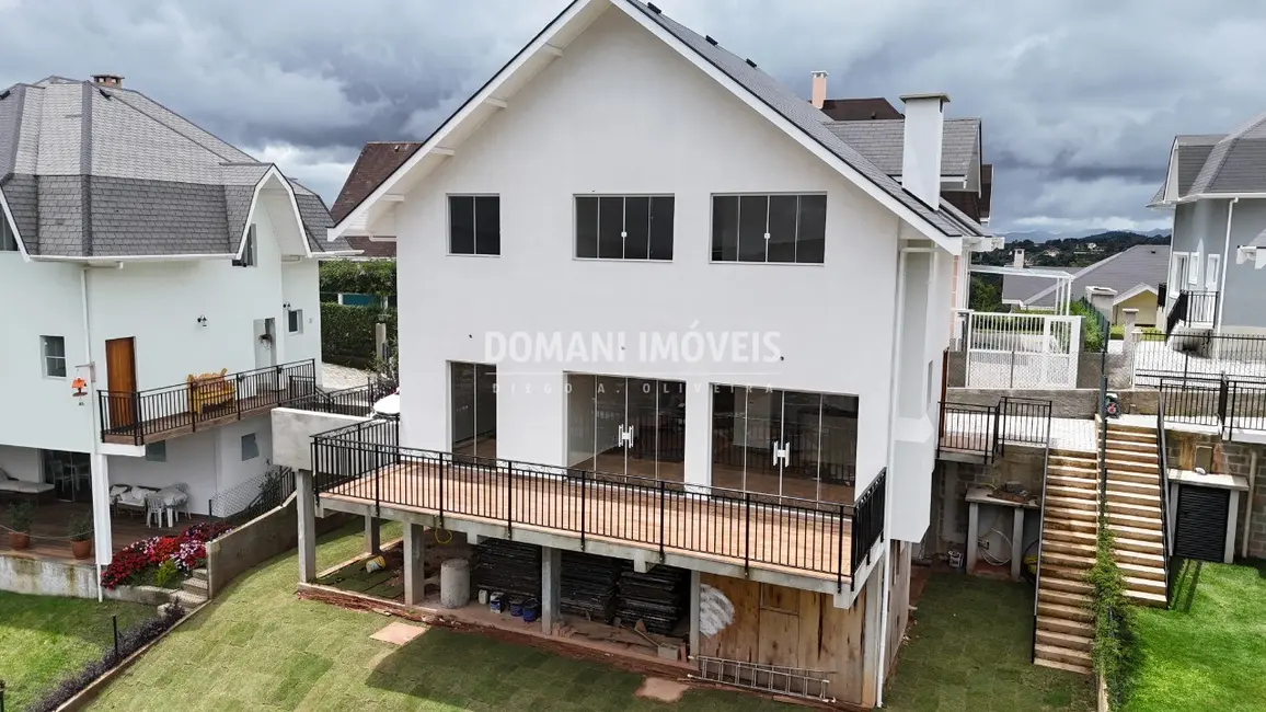 Foto 6 de Casa de Condomínio com 3 quartos à venda, 226m2 em Campos Do Jordao - SP