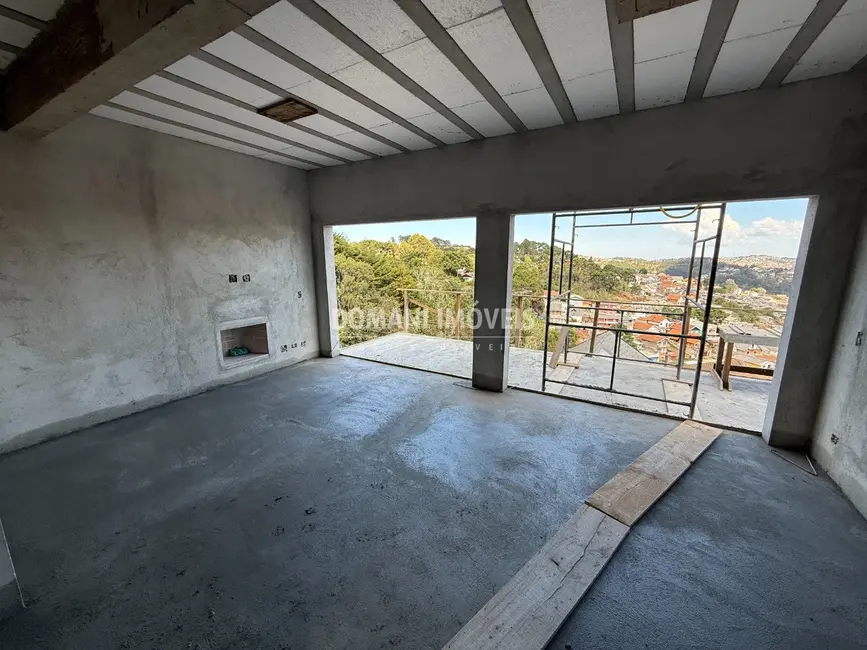 Foto 6 de Casa de Condomínio com 3 quartos à venda, 226m2 em Campos Do Jordao - SP