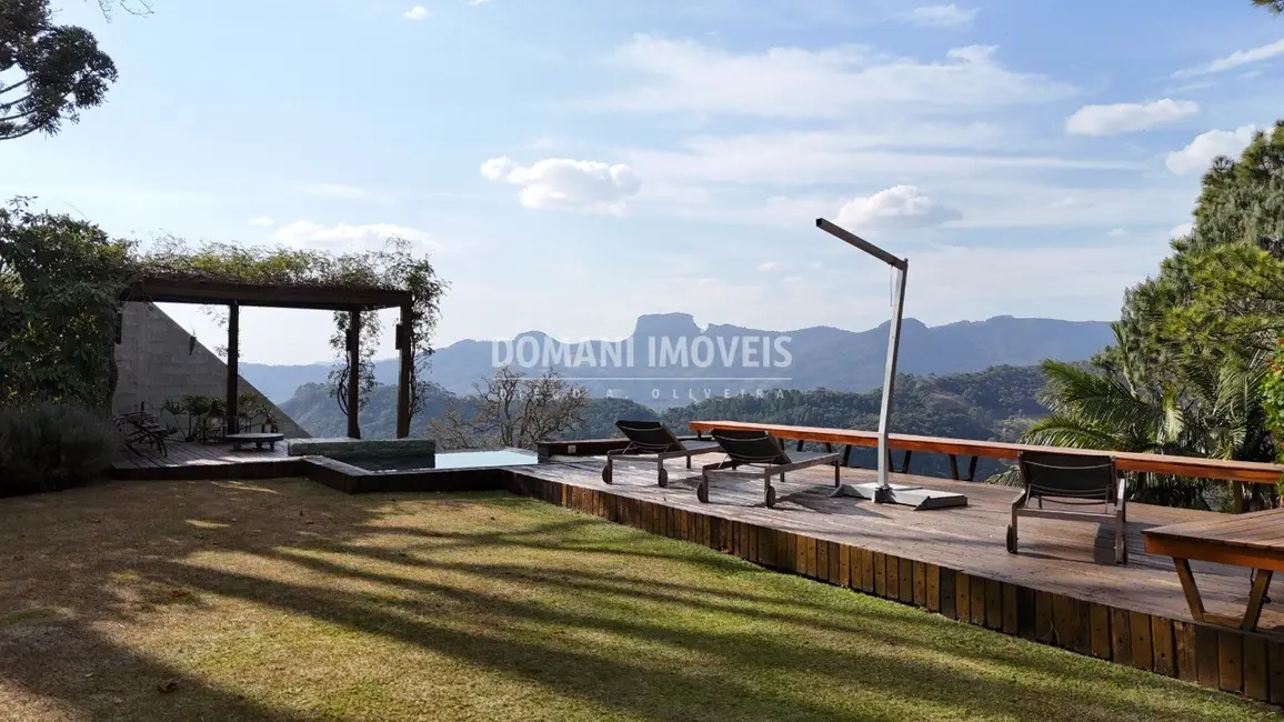 Foto 3 de Casa com 5 quartos à venda, 517m2 em Campos Do Jordao - SP