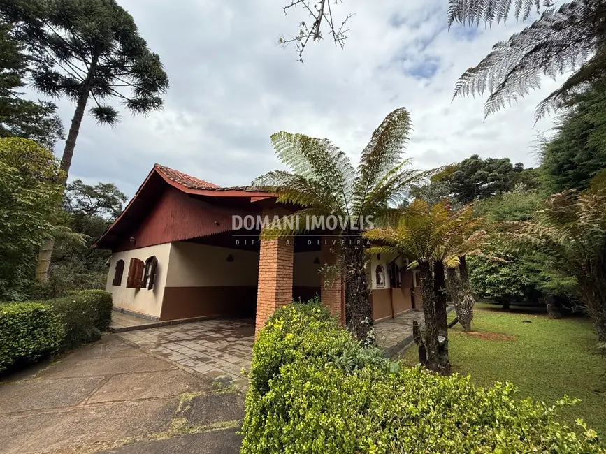 Foto 5 de Casa com 3 quartos à venda, 182m2 em Campos Do Jordao - SP