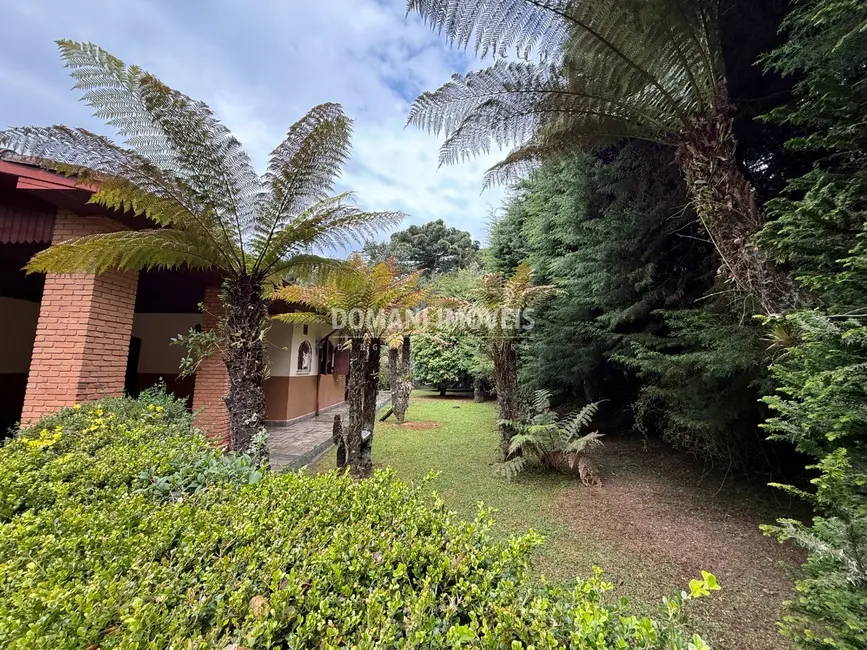 Foto 6 de Casa com 3 quartos à venda, 182m2 em Campos Do Jordao - SP
