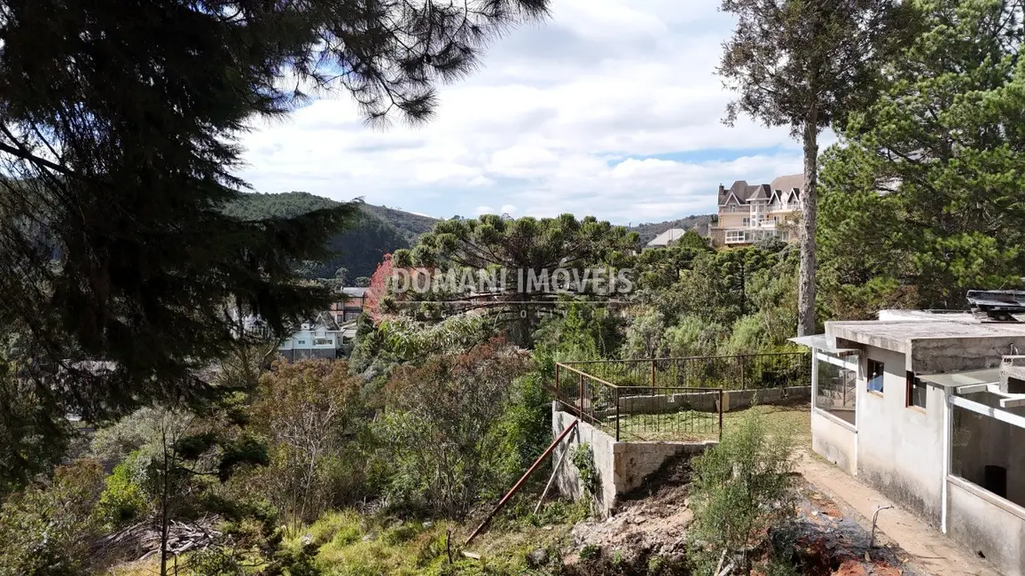 Foto 6 de Casa com 4 quartos à venda, 260m2 em Campos Do Jordao - SP