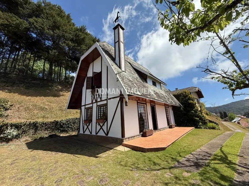 Foto 1 de Casa de Condomínio com 2 quartos à venda, 132m2 em Campos Do Jordao - SP