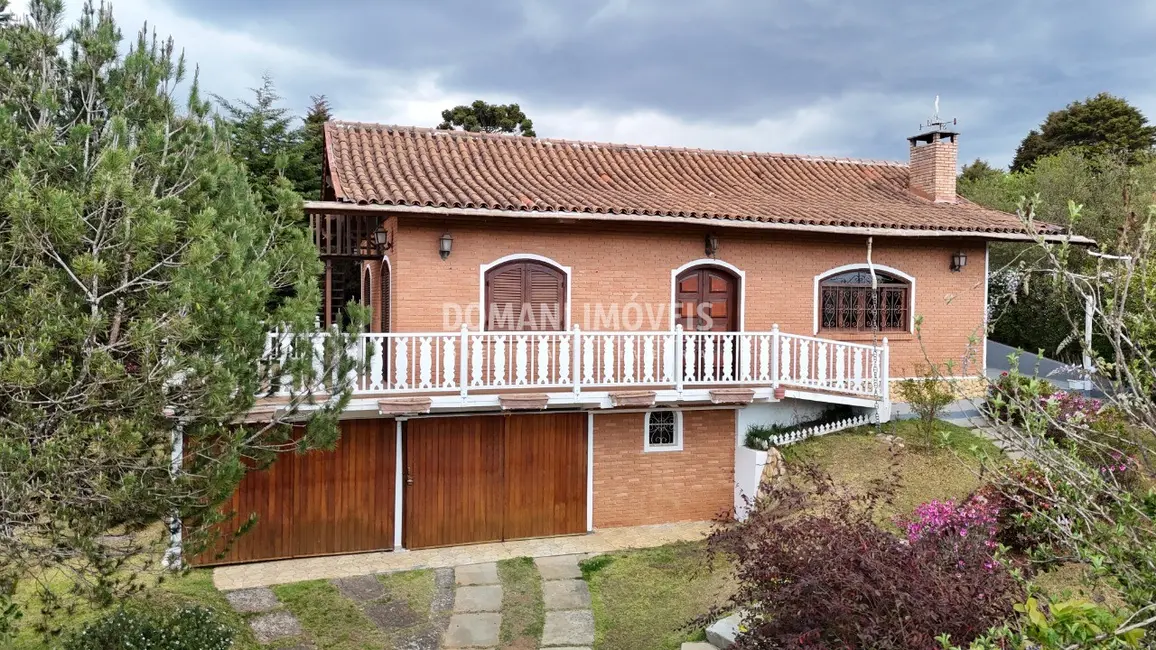 Foto 4 de Casa com 3 quartos à venda, 162m2 em Campos Do Jordao - SP