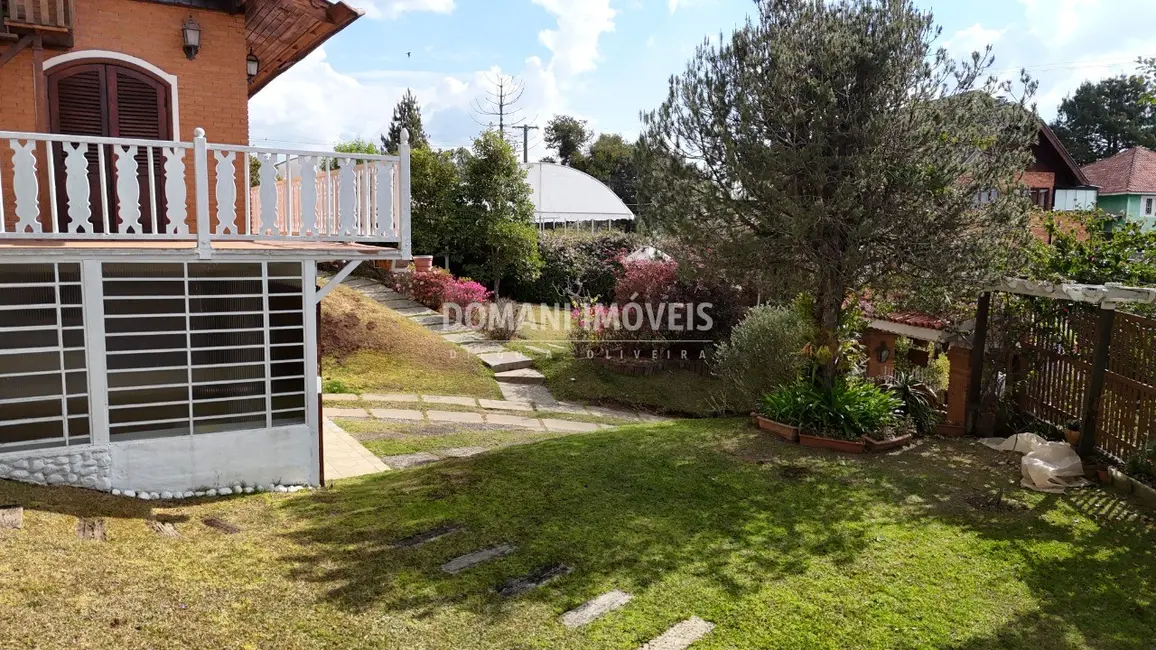 Foto 6 de Casa com 3 quartos à venda, 162m2 em Campos Do Jordao - SP