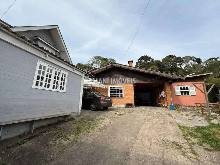 Foto 4 de Casa com 3 quartos à venda, 253m2 em Campos Do Jordao - SP