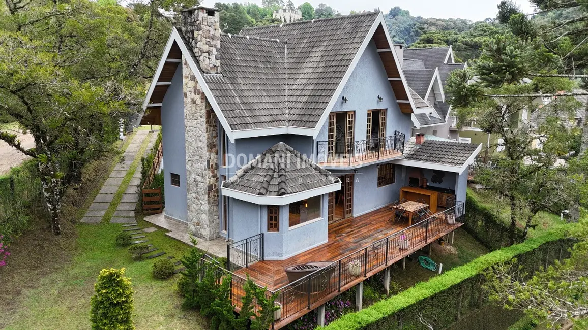Foto 1 de Casa com 3 quartos à venda, 153m2 em Campos Do Jordao - SP