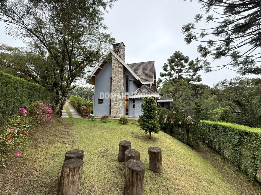 Foto 3 de Casa com 3 quartos à venda, 153m2 em Campos Do Jordao - SP
