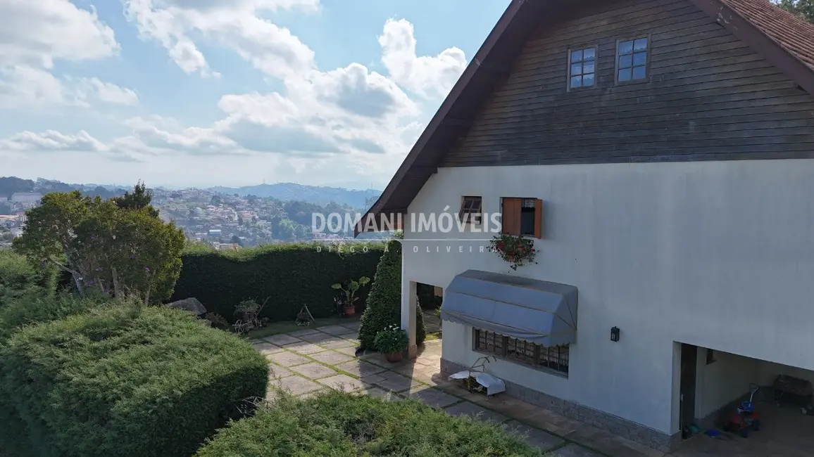 Foto 3 de Casa com 5 quartos à venda e para alugar, 368m2 em Campos Do Jordao - SP