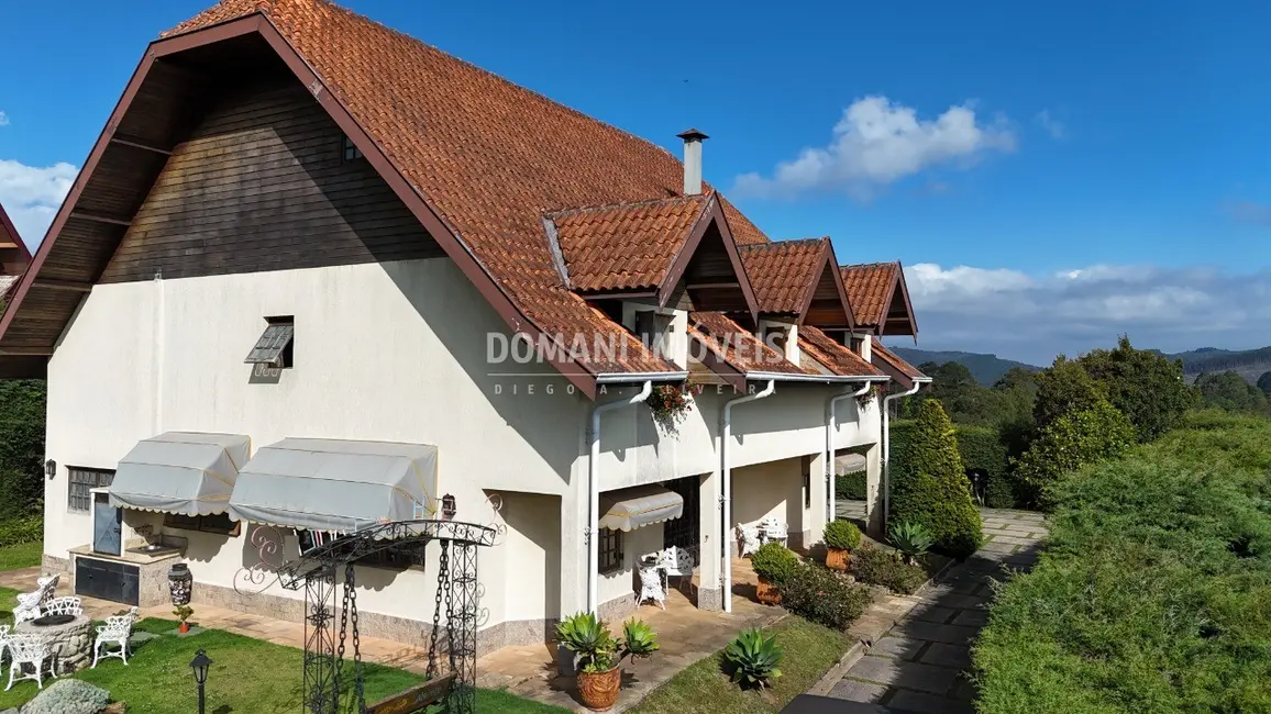 Foto 4 de Casa com 5 quartos à venda e para alugar, 368m2 em Campos Do Jordao - SP