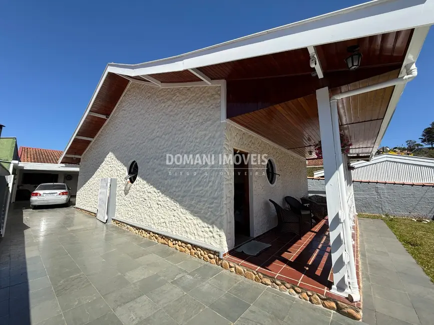 Foto 5 de Casa com 2 quartos à venda, 176m2 em Campos Do Jordao - SP