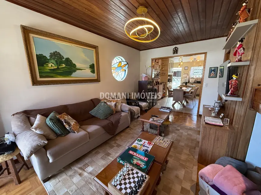 Foto 8 de Casa com 2 quartos à venda, 176m2 em Campos Do Jordao - SP