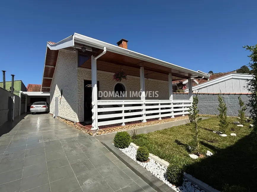 Foto 3 de Casa com 2 quartos à venda, 176m2 em Campos Do Jordao - SP