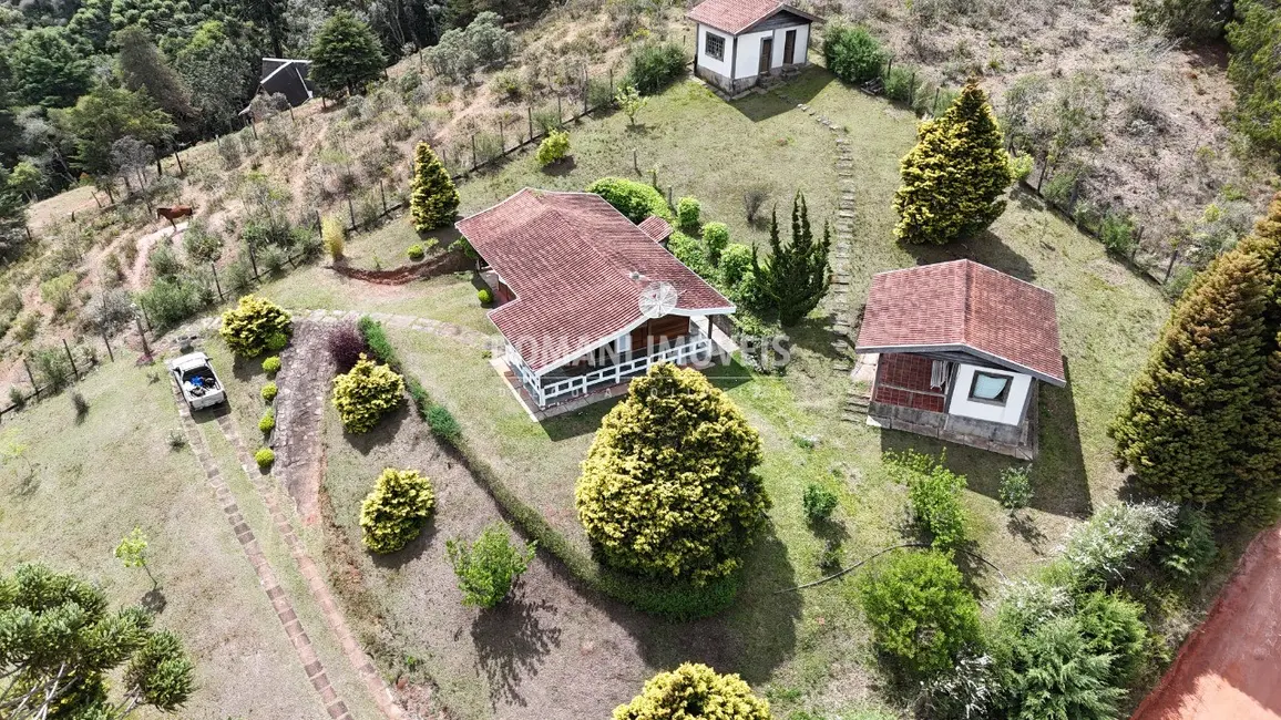 Foto 3 de Casa com 2 quartos à venda, 155m2 em Campos Do Jordao - SP