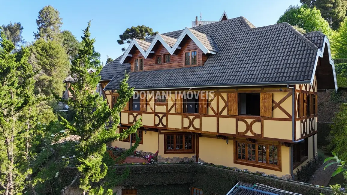 Foto 1 de Casa com 6 quartos à venda, 576m2 em Campos Do Jordao - SP