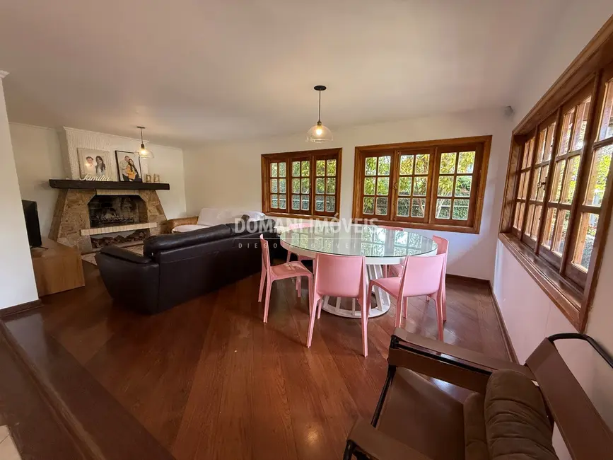 Foto 8 de Casa com 6 quartos à venda, 576m2 em Campos Do Jordao - SP