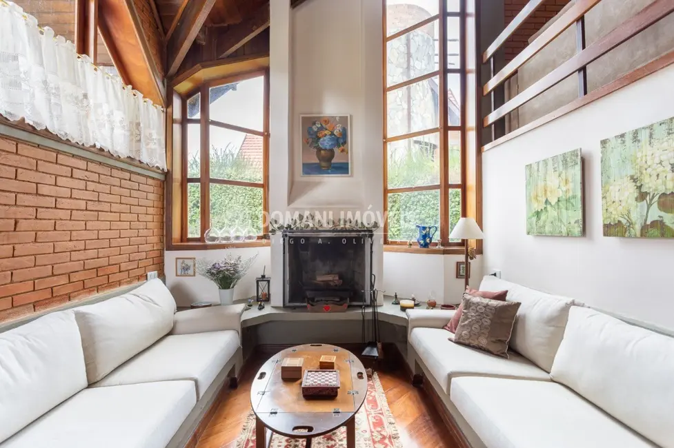 Foto 6 de Casa de Condomínio com 3 quartos à venda, 177m2 em Campos Do Jordao - SP