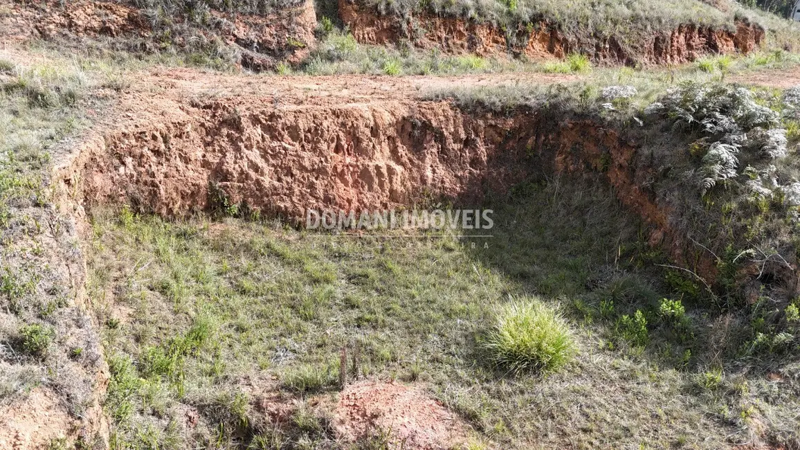 Foto 4 de Terreno / Lote à venda, 1268m2 em Campos Do Jordao - SP