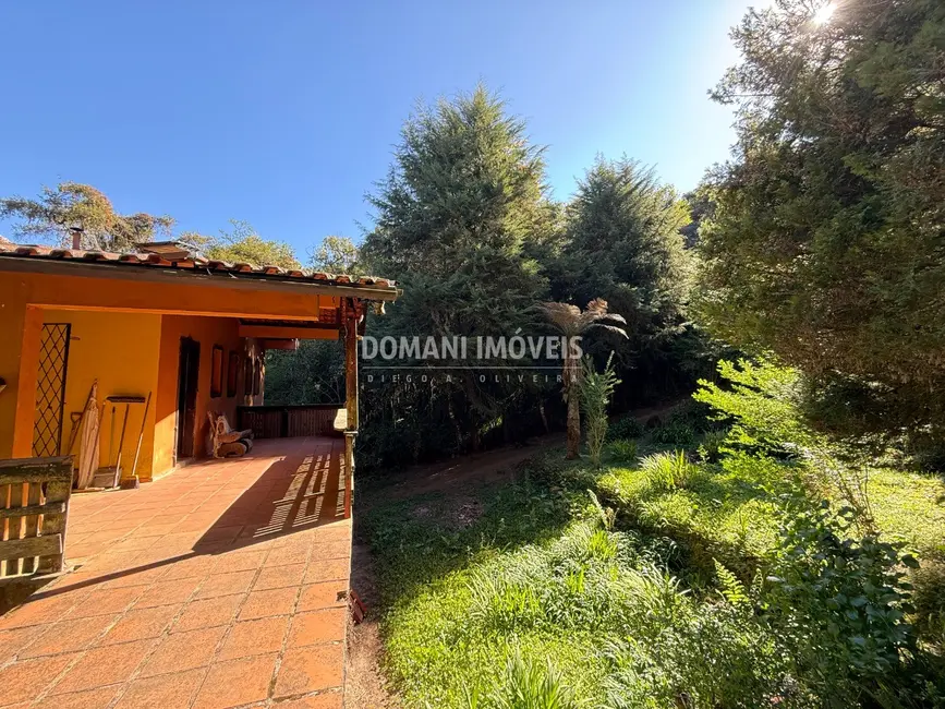 Foto 3 de Casa com 4 quartos à venda, 218m2 em Campos Do Jordao - SP