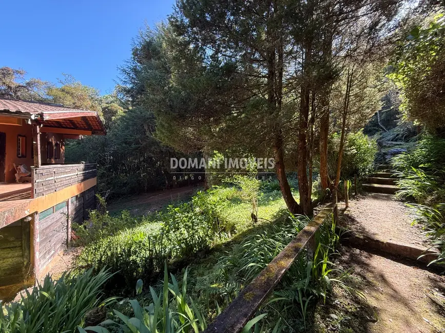 Foto 2 de Casa com 4 quartos à venda, 218m2 em Campos Do Jordao - SP